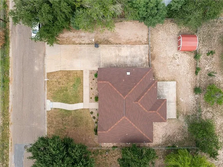2403 Sunset Ln — Photo 12