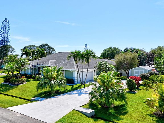 4th image of 2434 SE Hallahan Street