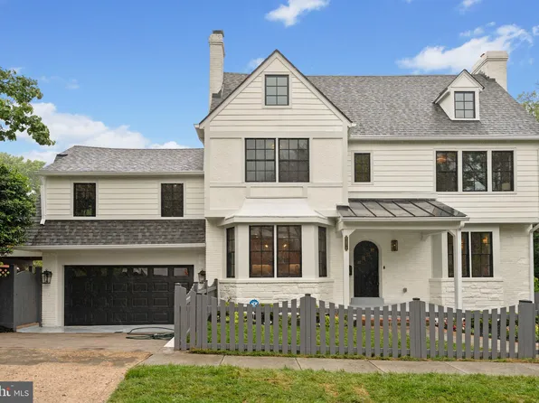 5376 28th St NW, Washington, DC 20015