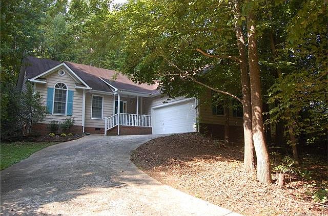 1st image of 2708 Pine Chase Ln