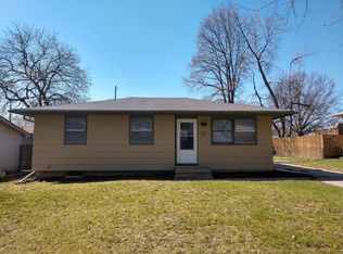 1611 Fairfield St, Lincoln, NE 68521