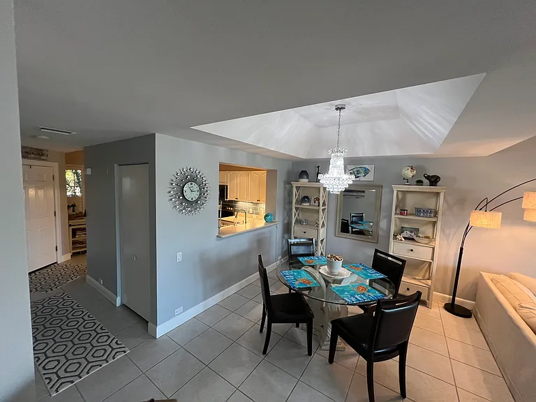 Dining room & kitchen
