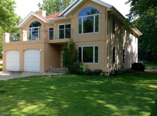 32123 Lake Rd N, Avon Lake, OH 44012