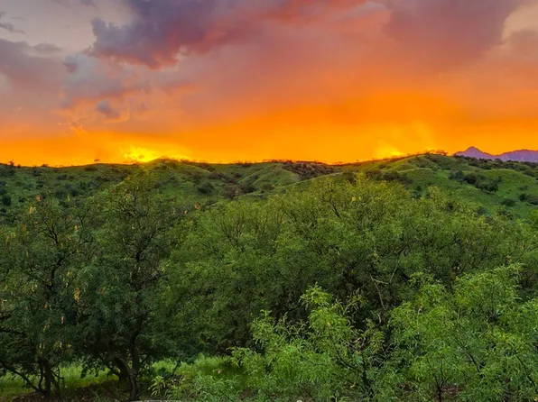 35 Hog Canyon Rd, Sonoita, AZ 85624