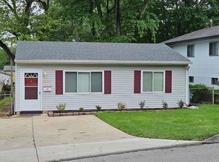 222 Lindy Blvd, Ballwin, MO 63021