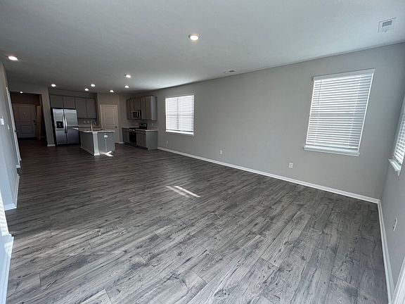 2nd image of 2335 Larkspur Ln