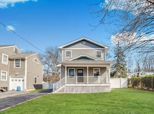 6 Glen Ave, Roseland, NJ 07068