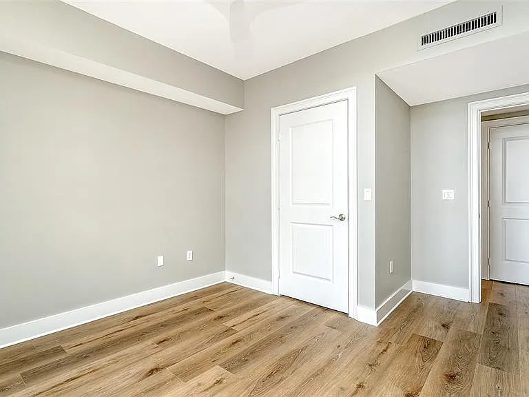 1350 Main St #1407 — Photo 33
