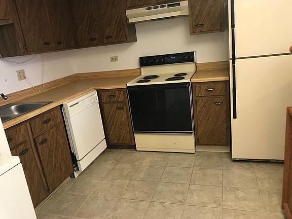4th image of 144 Klein Creek Ct APT A