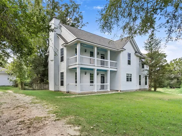 12000 Grassbur Rd, Bryan, TX 77808