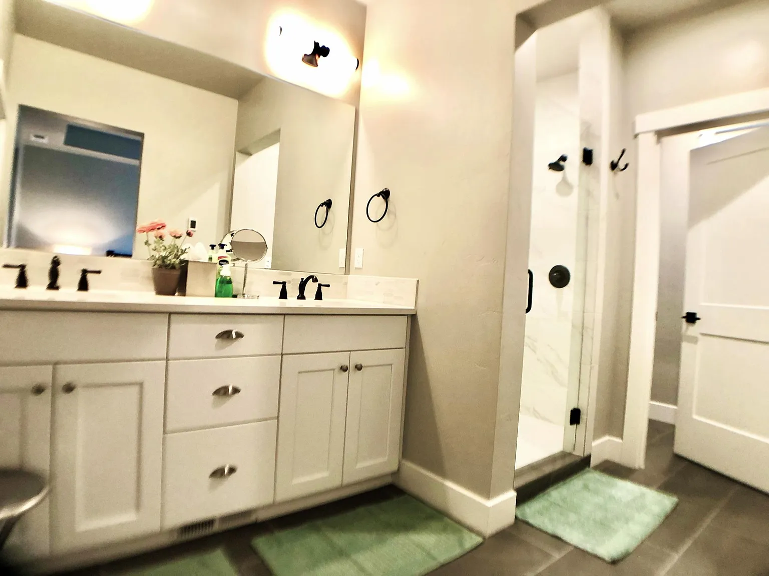 4 bed, 1997 sqft, $4,500 — Photo 4