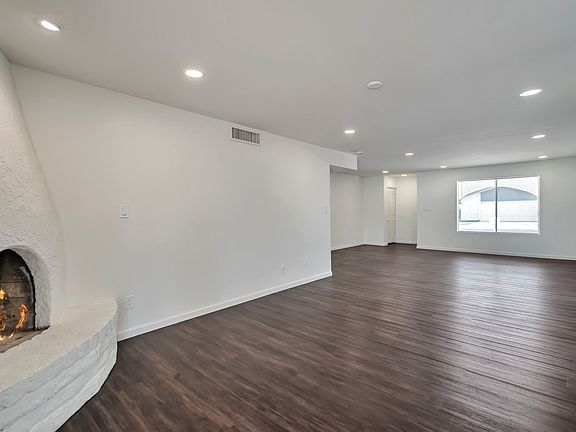 5th image of 2246 W Jacinto Cir