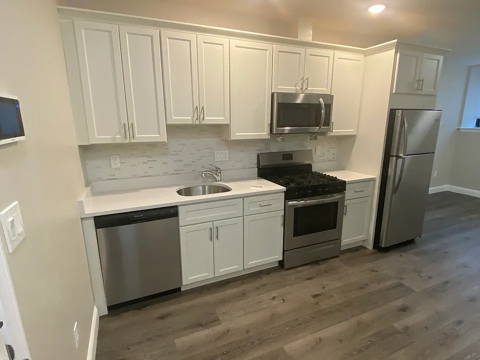 191 N Common St #202