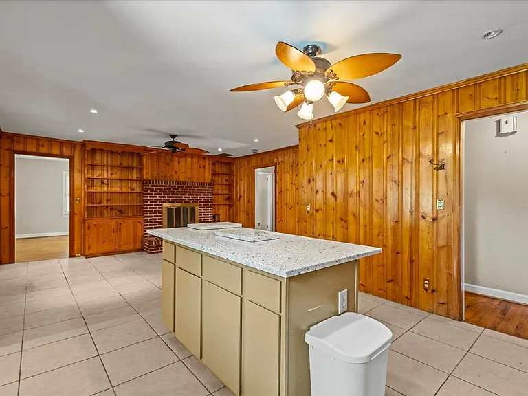 726 Wisteria Dr — Photo 19