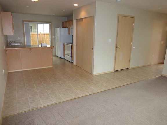 open concept kitchen/living room