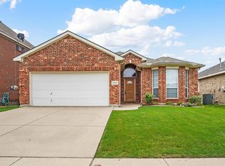 9620 Willow Branch Way, Fort Worth, TX 76123