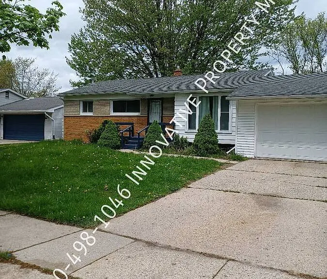 5476 Westchester Dr — Photo 2