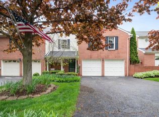 220 Sweet Gum Rd, Pittsburgh, PA 15238