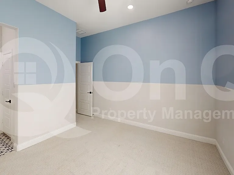 10678 Grayhead Dr — Photo 13