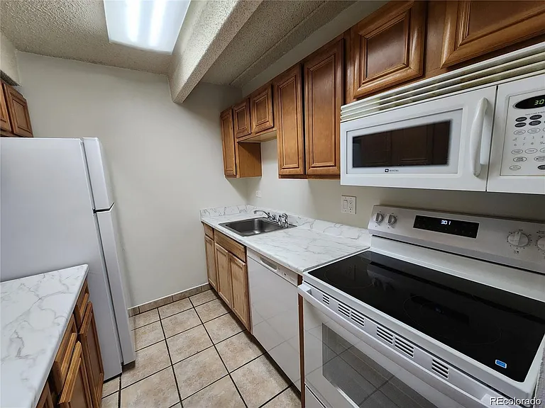 8060 E Girard Ave #210 — Photo 7