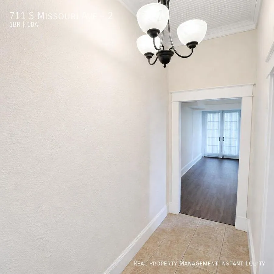 Building Photo - 711 S Missouri Ave #2