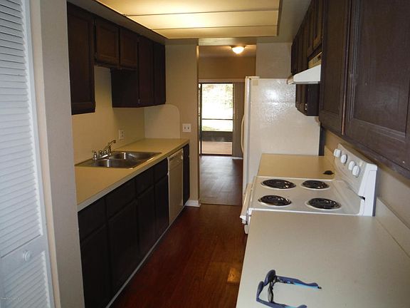 4th image of 1662 Figtree Dr #1662