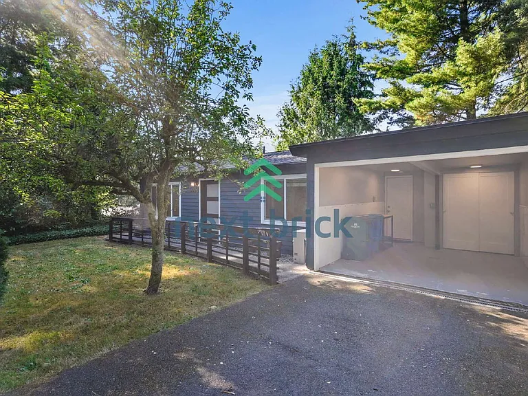 528 NE Serpentine Pl — Photo 20