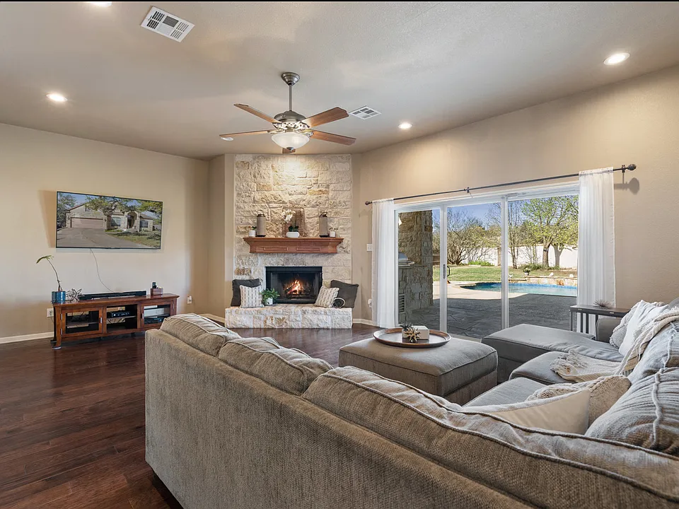 8133 Ladera Verde Dr