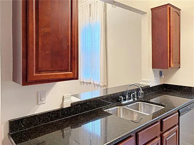 4900 Danneel St — Photo 5
