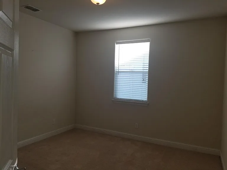199 N Alta Dena St — Photo 18