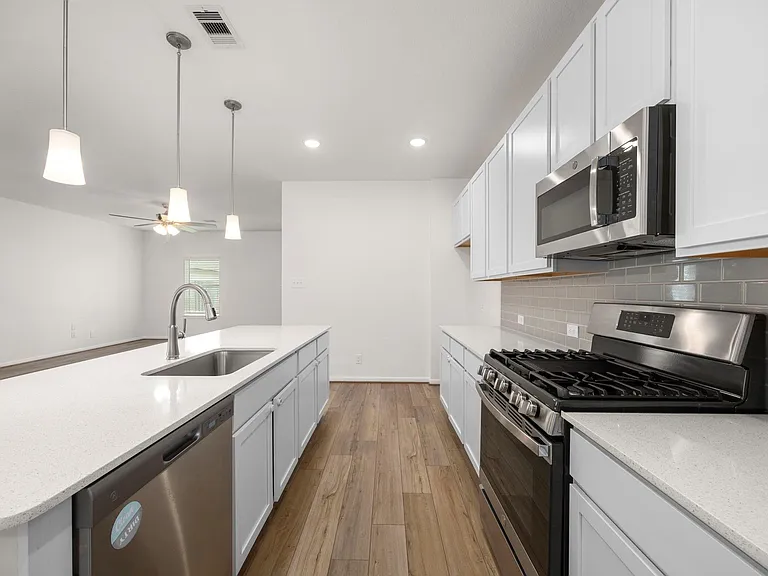 30419 Crystal Stream Ln — Photo 9