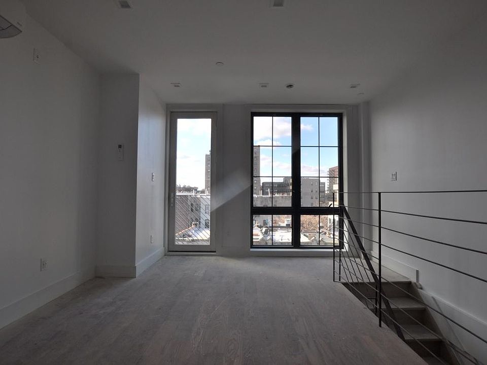 1st image of 679 Franklin Ave