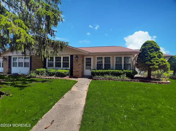 82B Cambridge Circle, Manchester, NJ 08759