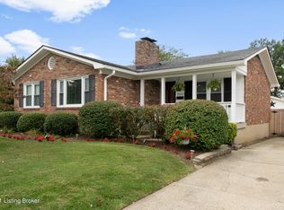 8102 Pebblebrook Ln, Louisville, KY 40219