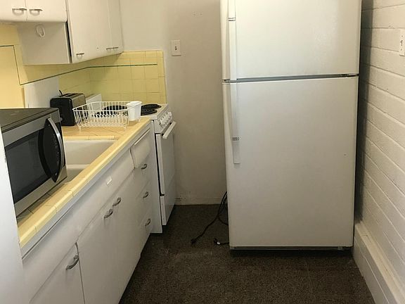 4th image of 209 W 200 N APT 9