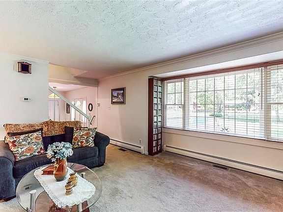 5th image of 8371 W Craig Dr