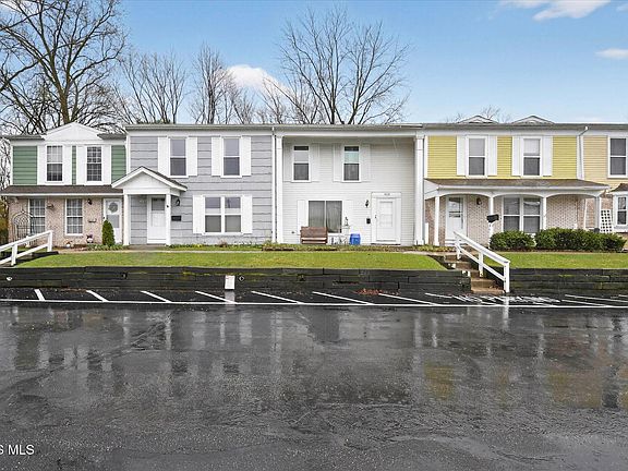 2nd image of 4430 Rose Garden Dr #2