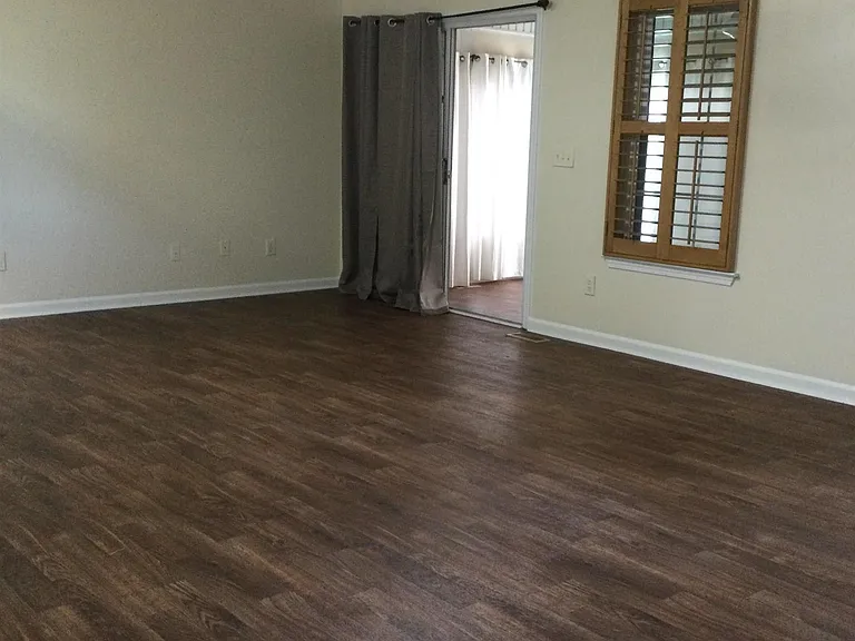 13 Coachmen Ct — Photo 5