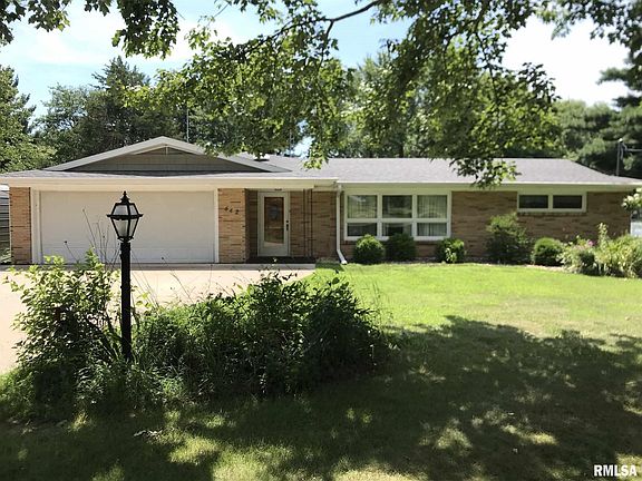 2nd image of 442 Oakwood Dr