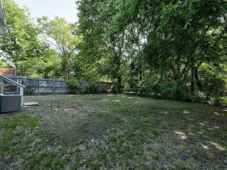 311 S Flood Ave — Photo 39