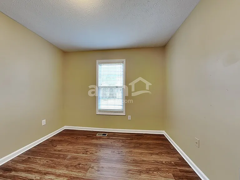 112 Pine Orchard Ct — Photo 12
