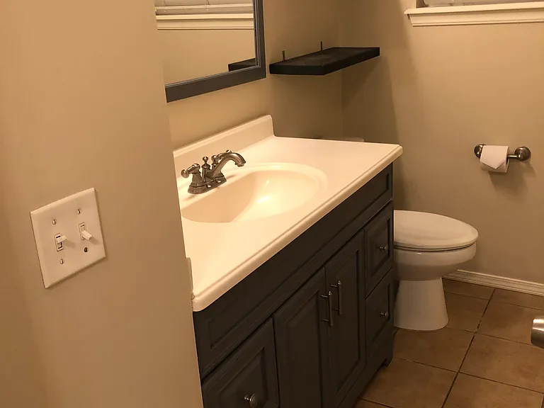 Main bathroom