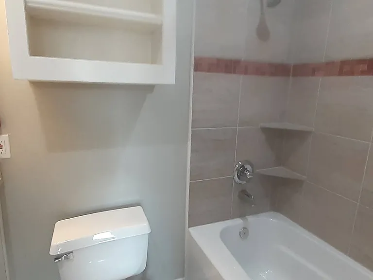 1521 E Cannon St — Photo 32