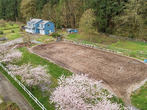 3rd image of 8716 188th St SE
