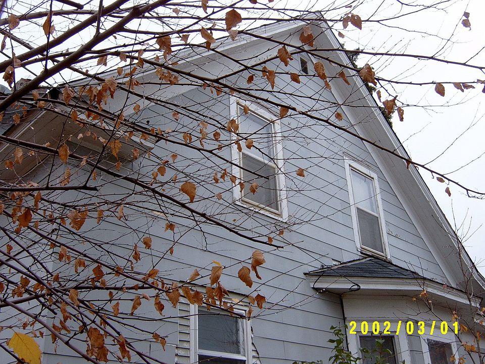 2nd image of 3824 Elliot Ave