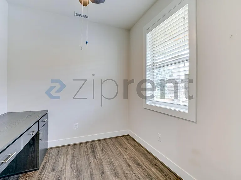8011 206th Ave E — Photo 11