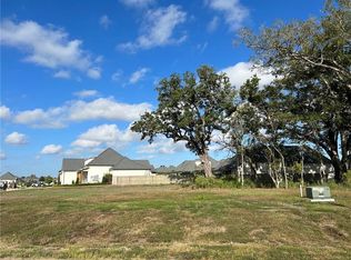 138 Wood Duck Dr, Belle Chasse, LA 70037