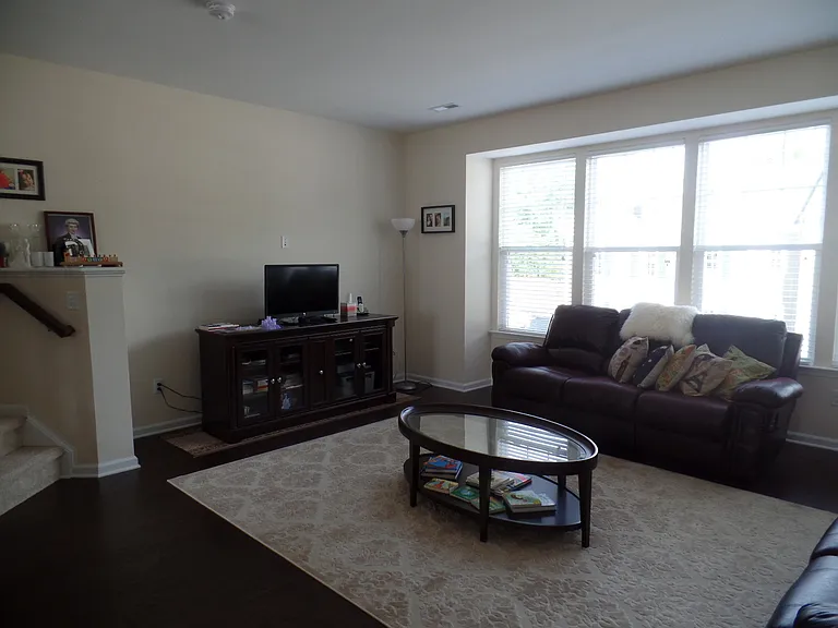4115 Prospect St — Photo 7