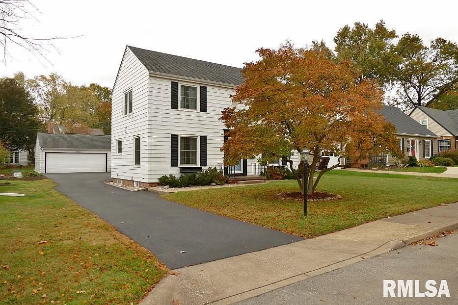 1st image of 716 W Northcrest Ave