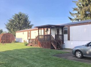1105 Charles Ln, Uniontown, PA 15401